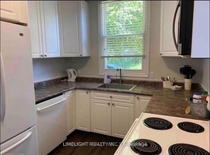 Property Photo:  615 Talbot Street  ON N6A 2T4 