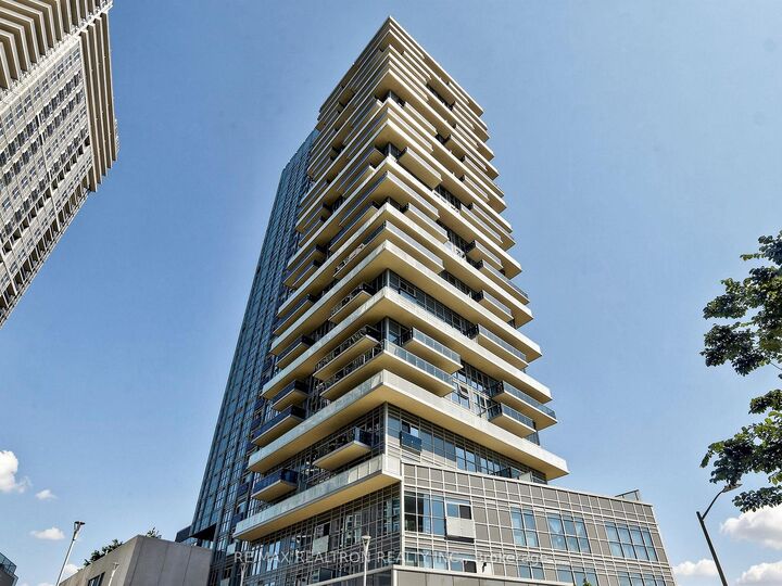 Property Photo: 225 Village Green Square 2507 ON M1S 0L3