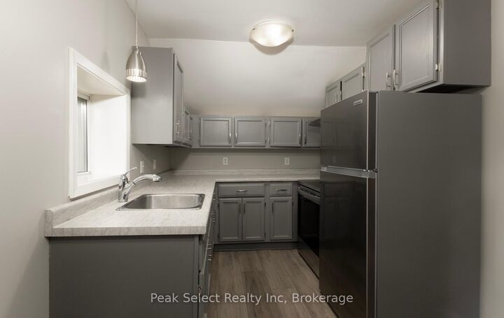 Property Photo:  32 Victoria Street W C  ON N0M 1S2 