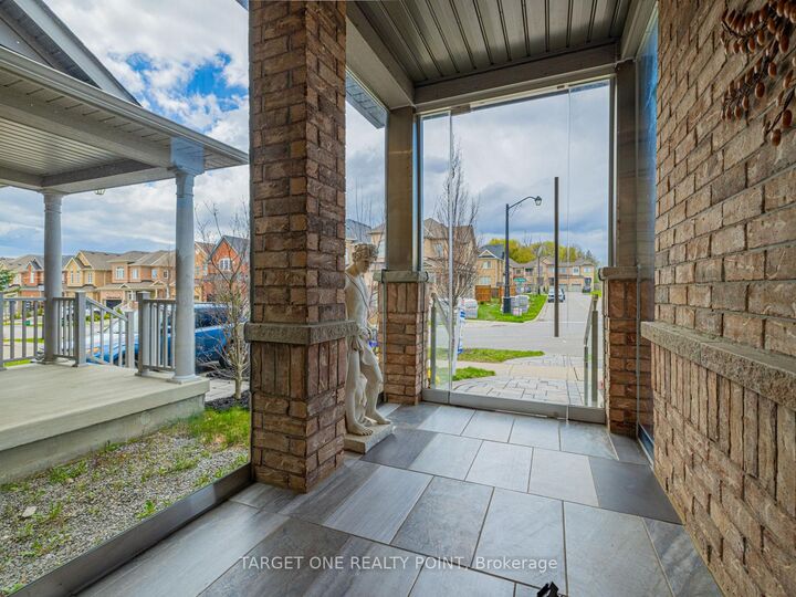Property Photo: 39 Riding Mountain Drive ON L4E 0V4