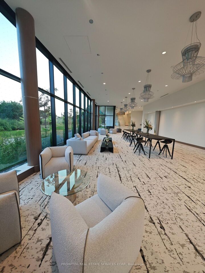Property Photo: 27 McMahon Drive Ph3302 ON M2K 0J2