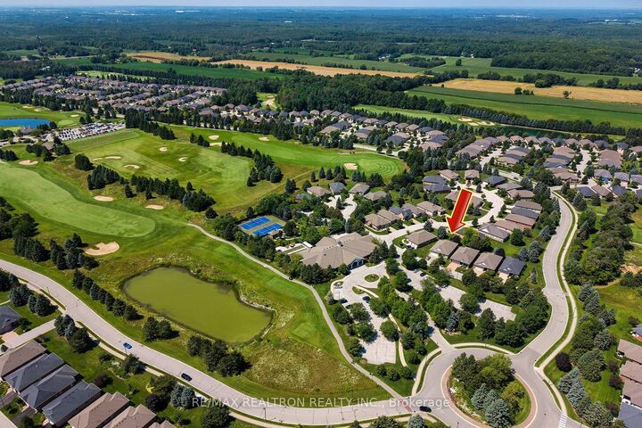 Property Photo: 14 Hagen Hollow N/A ON L4A 1N3