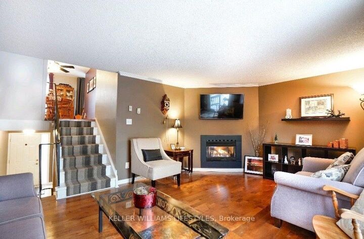 Property Photo:  70 Chiddington Gate  ON N6C 4Y3 