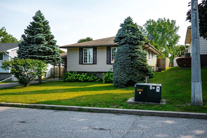 Property Photo: 5 Van Alstine Drive ON K8V 6K4