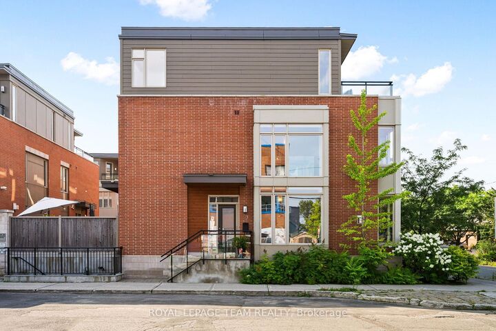 Property Photo: 445 Edison Avenue ON K2A 1S5