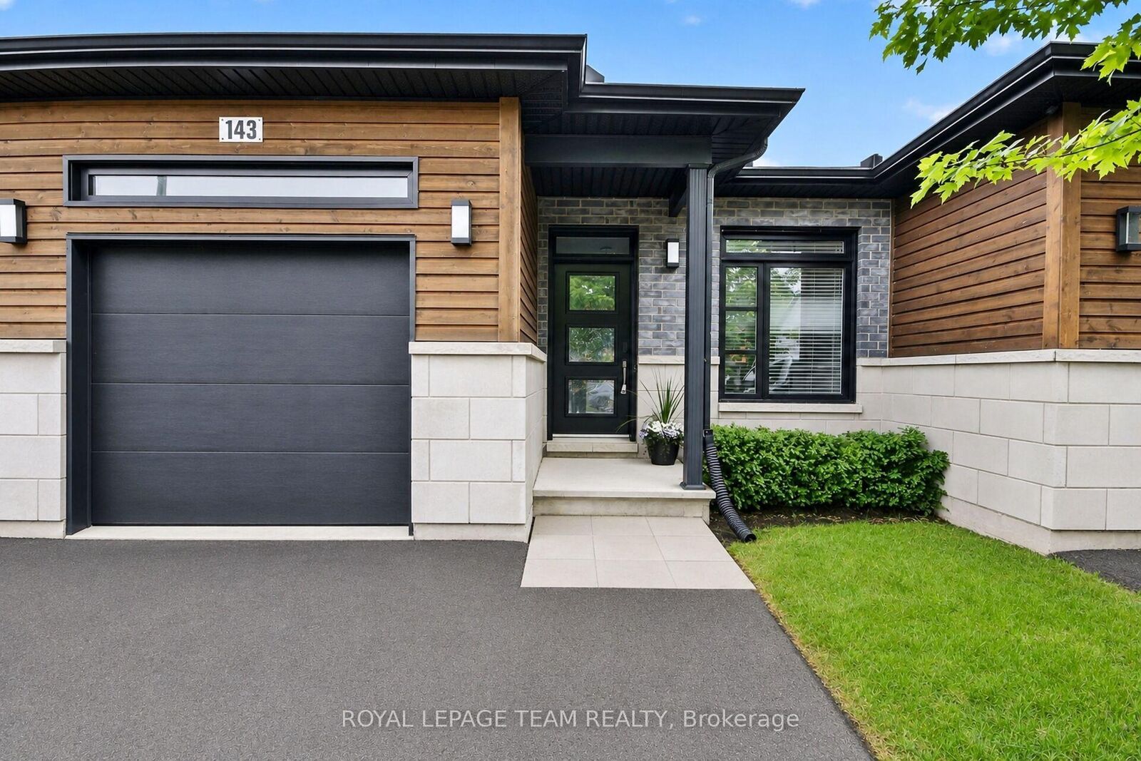Property Photo:  143 St Malo Place  ON K0A 1W0 