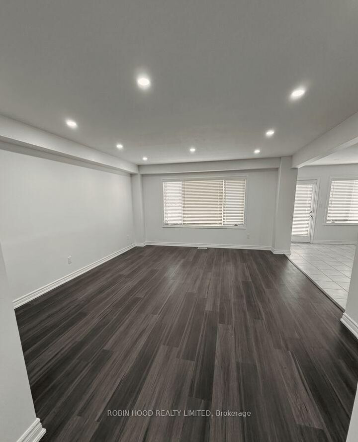 Property Photo: 84 Hardcastle Drive 84 ON N1S 0A4