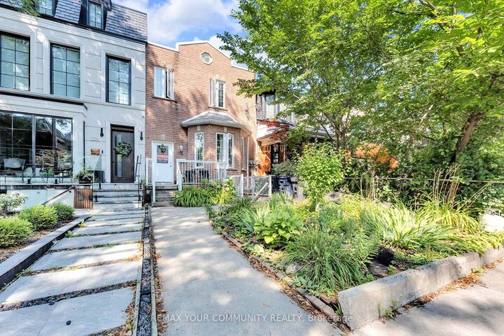 Property Photo: 176 Lisgar Street W Bsmt ON M6J 3G3