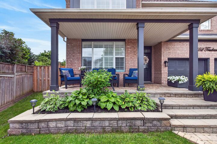 Property Photo: 852 Trudeau Drive ON L9T 5T7