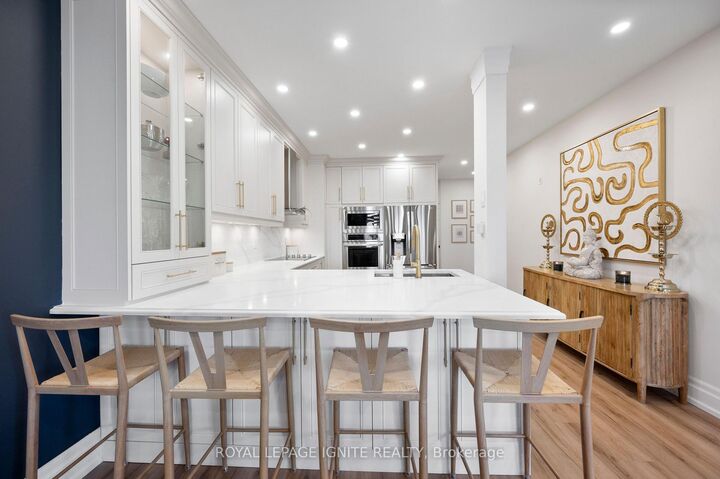 Property Photo: 7340 Markham Road 204 ON L3S 0B1