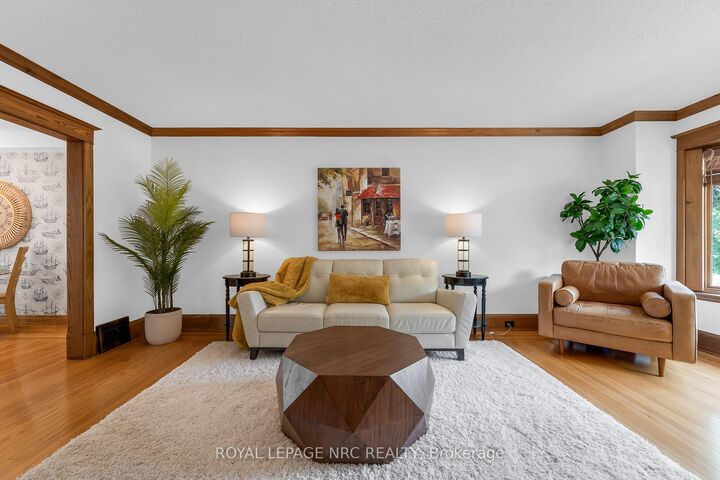 Property Photo:  266 London Street S  ON L8K 2H2 