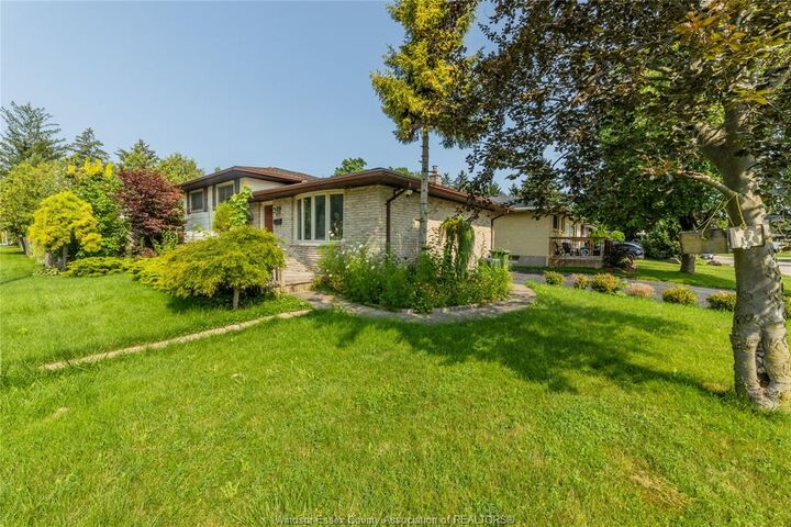 Property Photo: 39 Patricia Street ON N5P 3Z9