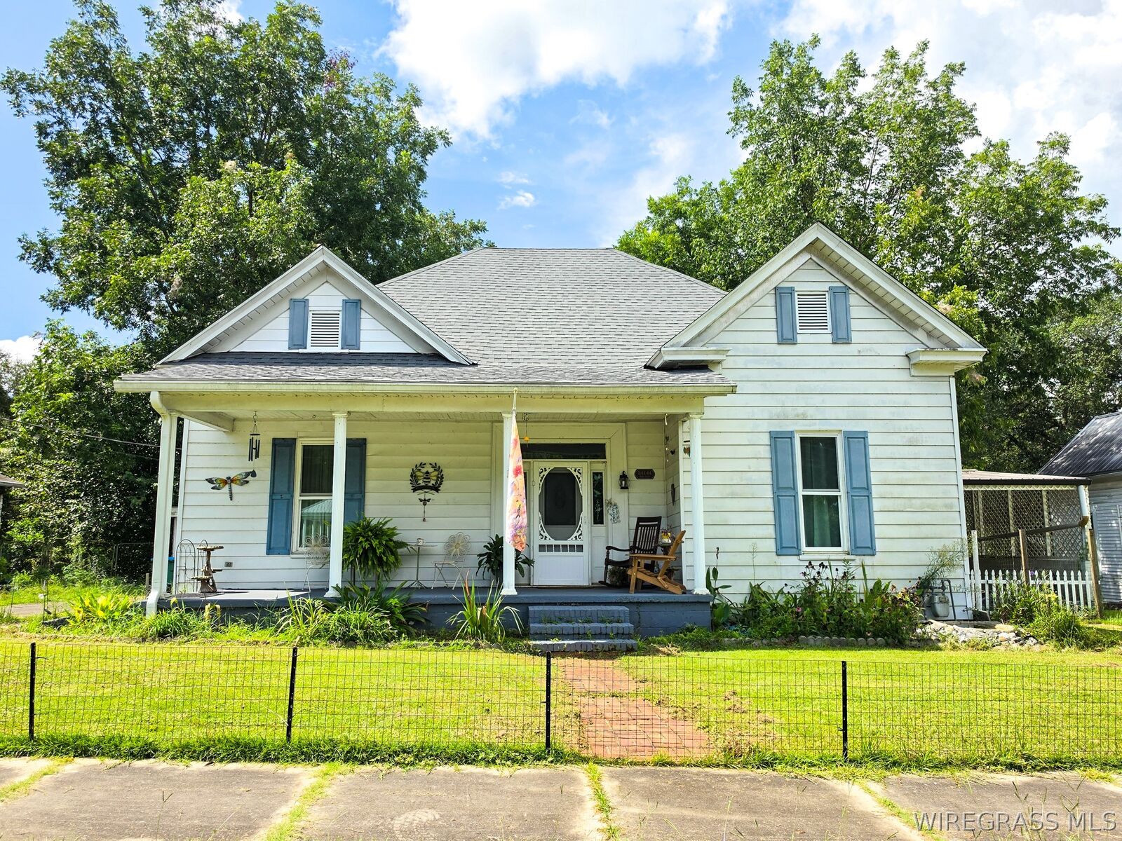 Property Photo: 24144 5th Avenue AL 36442