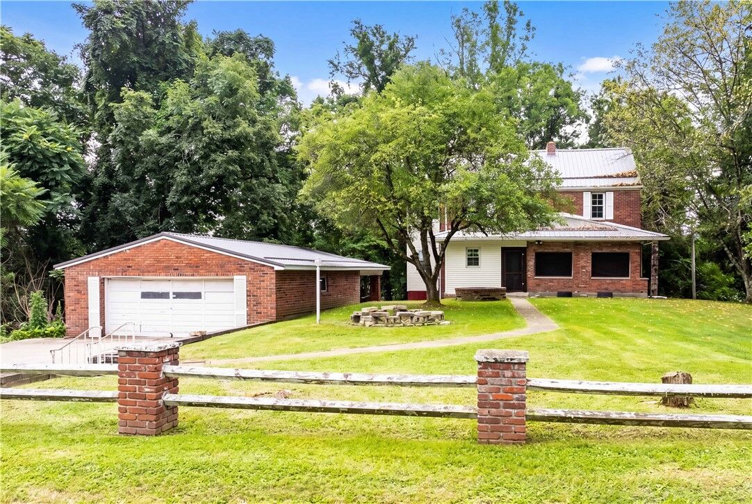 Property Photo:  22 4th St  PA 15412 