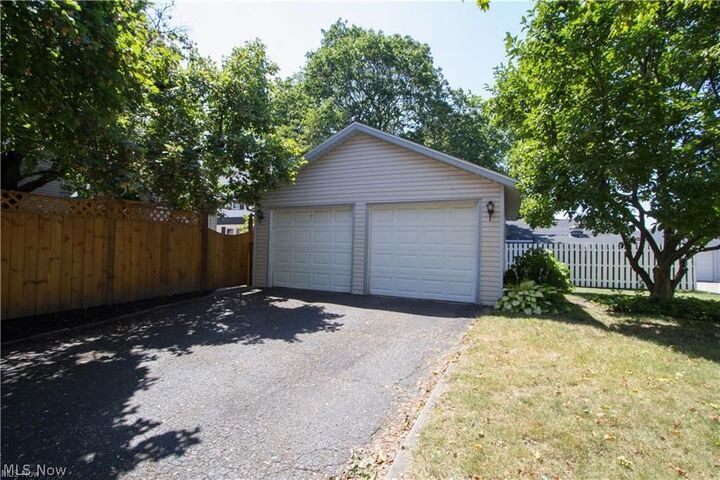 Property Photo:  515 N Firestone Boulevard  OH 44301 
