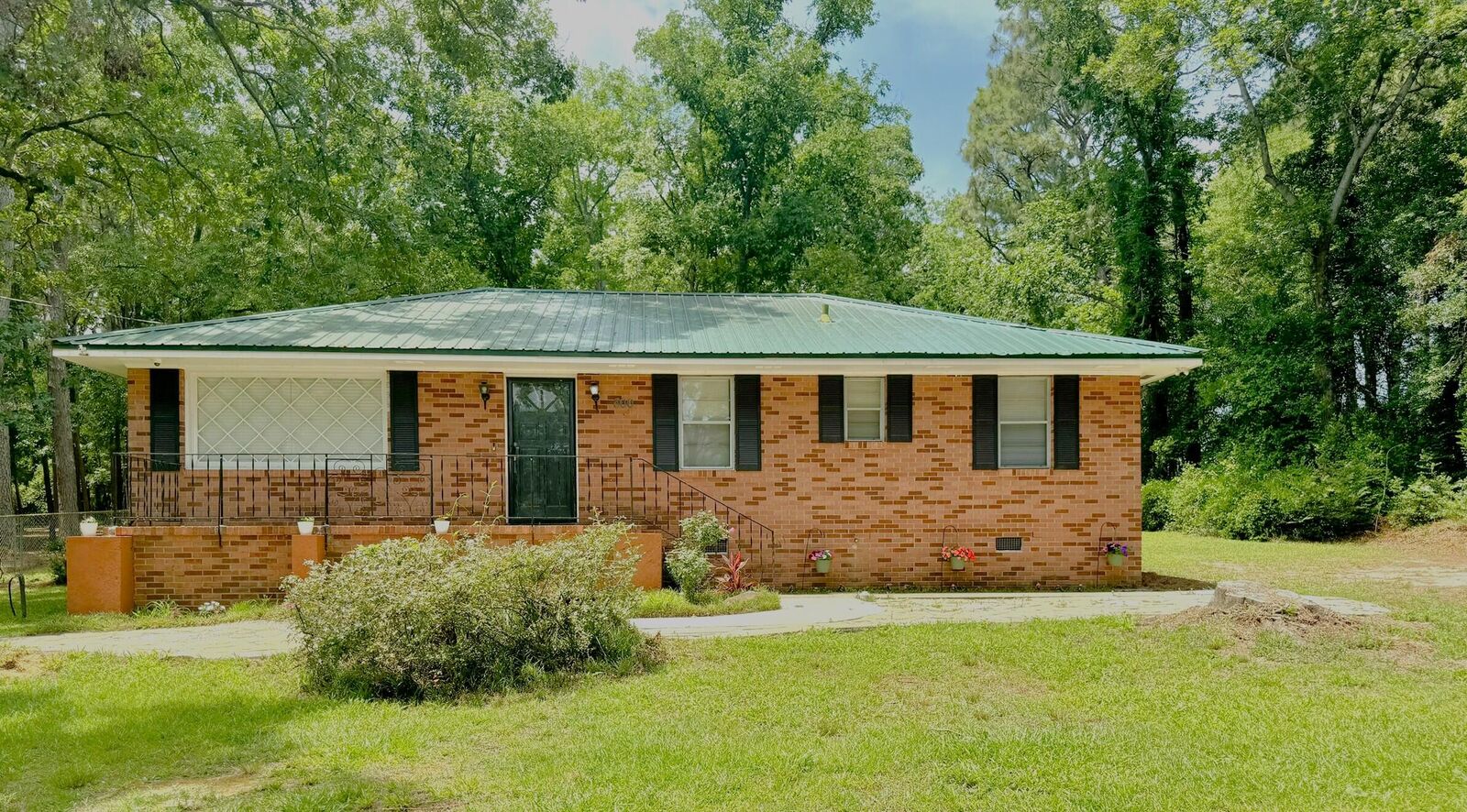 Property Photo: 800 Old Whiskey Road S SC 29809