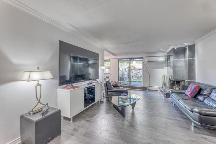 8951 Horne Street — photo 1
