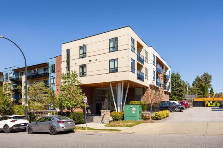 Property Photo: 12320 222 Street 307 BC V2X 3K8
