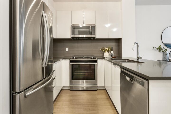 Property Photo: 15137 33rd Avenue 109 BC V3Z 0Y1