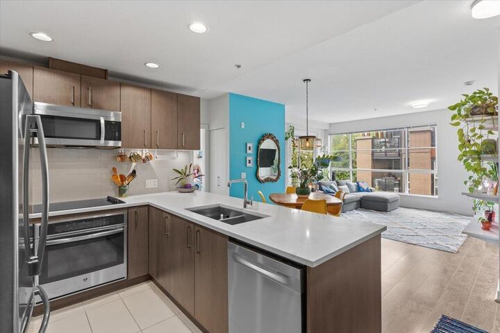 5981 Gray Avenue 313 — photo 1