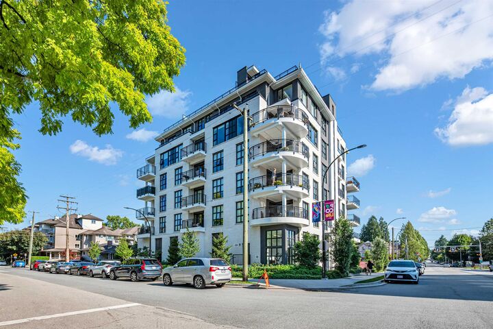 2446 Shaughnessy Street 406 — photo 1
