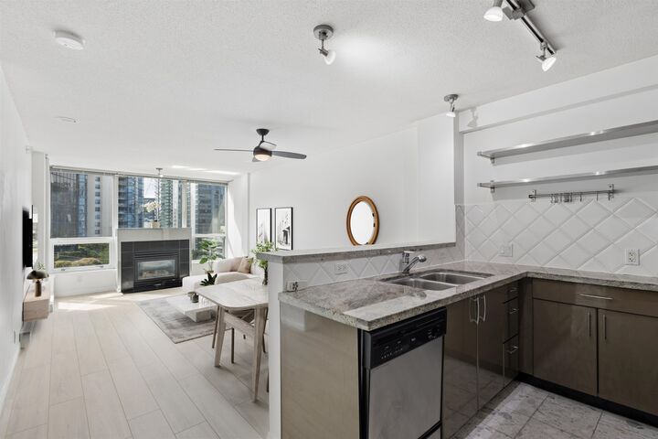 Property Photo:  1328 W Pender Street 903  BC V6E 4T1 