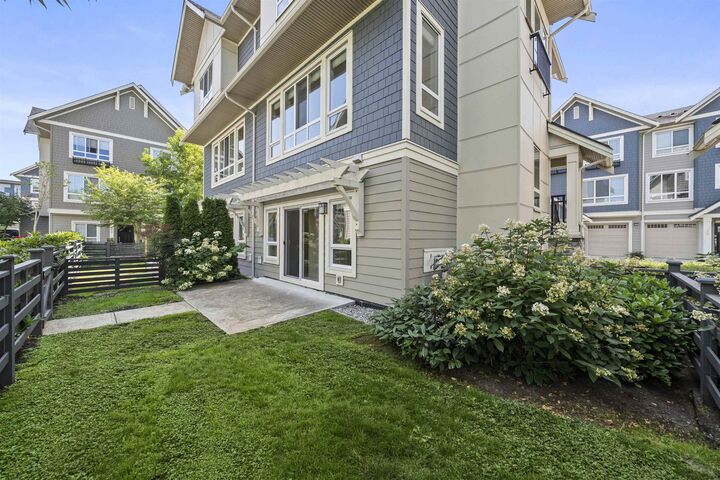Property Photo: 1784 Osprey Drive 305 BC V4M 0B8