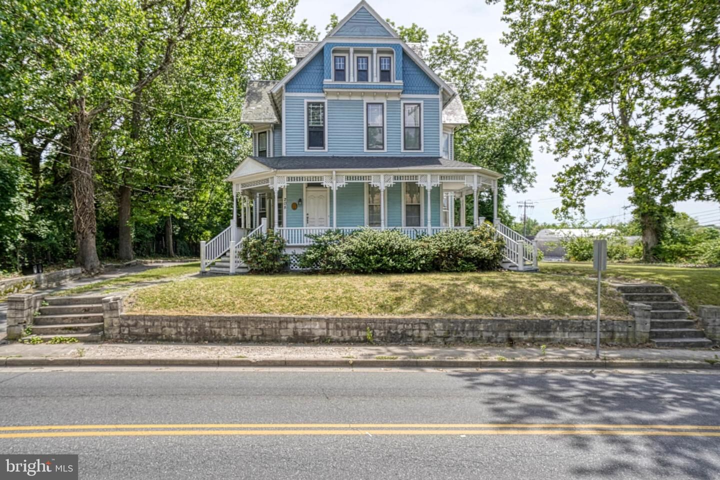 Property Photo: 208 W Isabella Street MD 21801