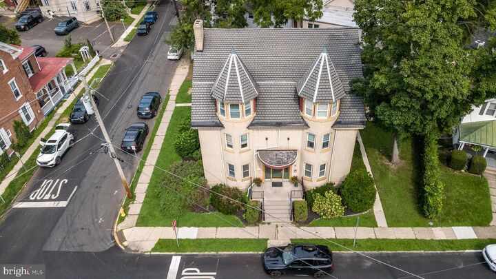 Property Photo:  185 W Court Street 3  PA 18901 