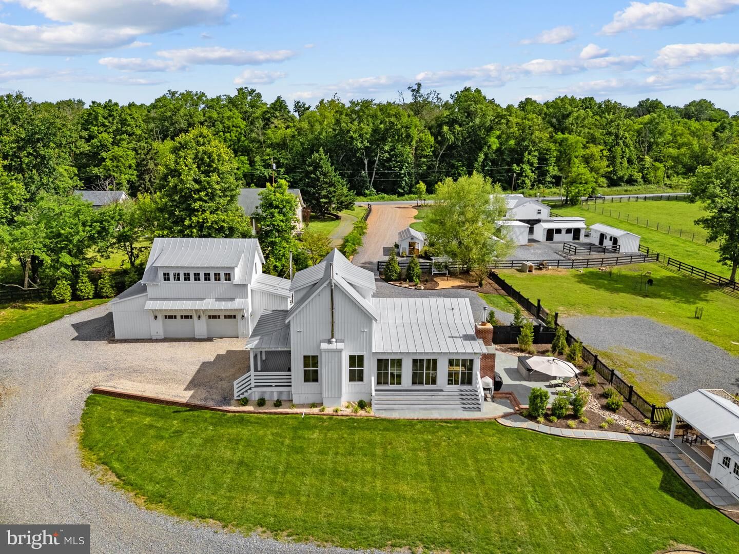 Property Photo: 35321 Snake Hill Road VA 20117