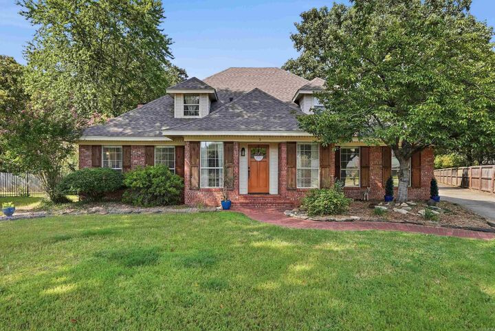 Property Photo: 5 Brandon Cir AR 72034