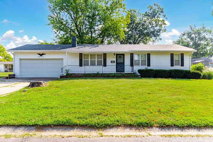 Property Photo:  1514 Arcadia St  MO 65265 