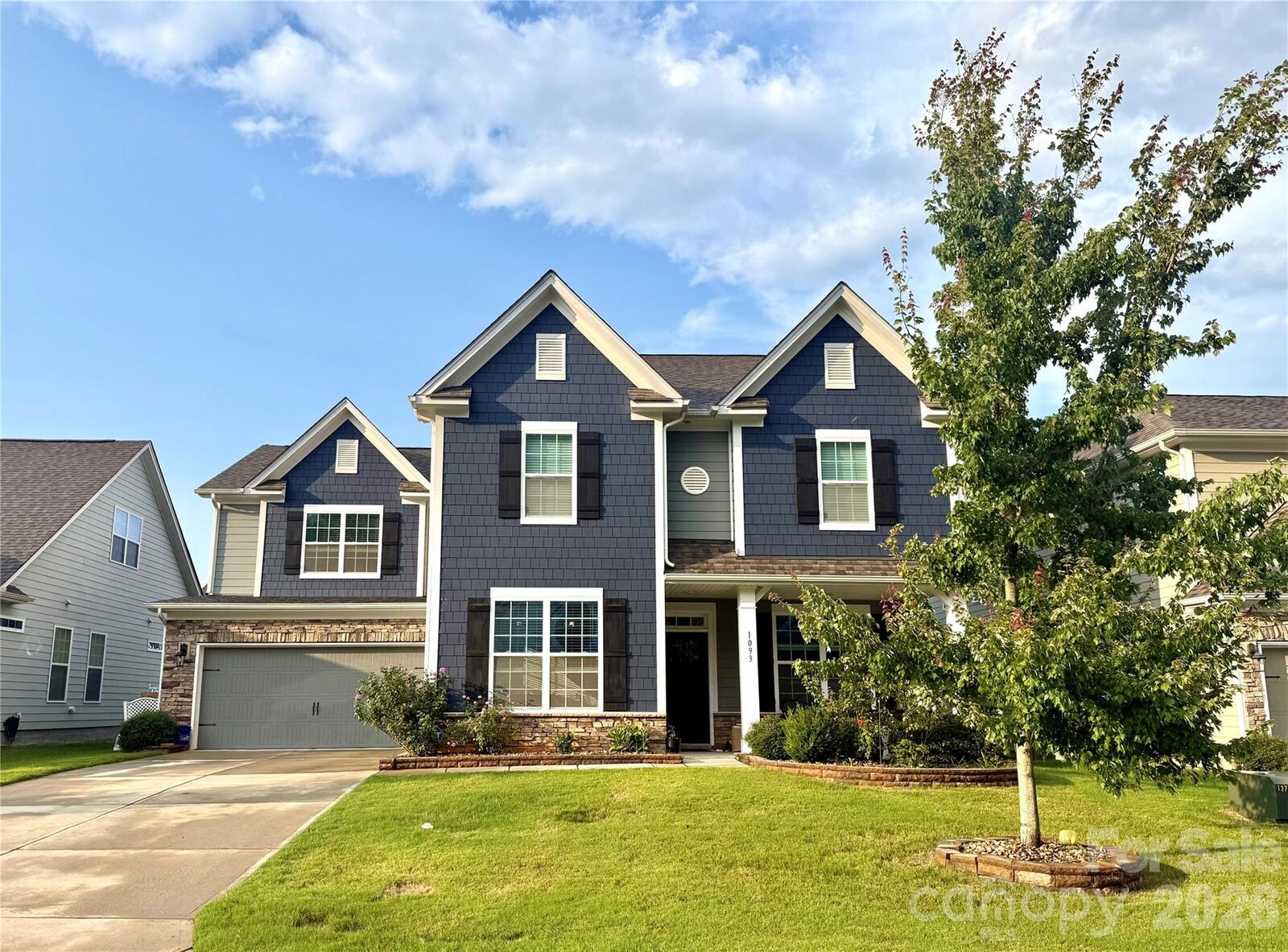 Property Photo: 1093 Thoroughbred Drive NC 28080