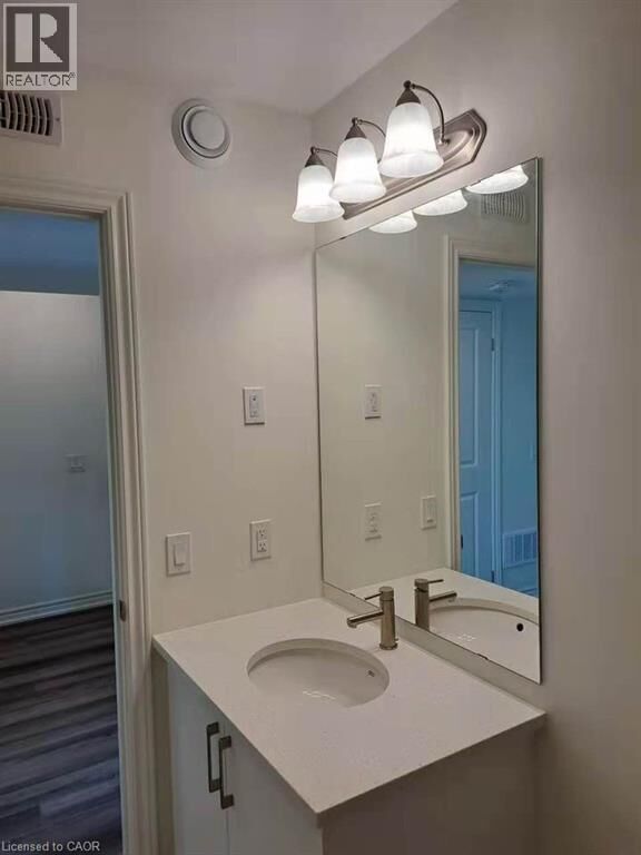 Property Photo:  235 Chapel Hill Drive 34  ON N2R 0S4 