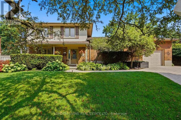 Property Photo: 91 St Clair Court ON N6J 3W1