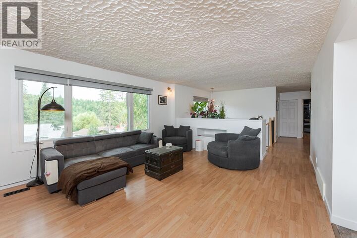 Property Photo:  1880 Houghtaling Road  BC V2K 1L6 