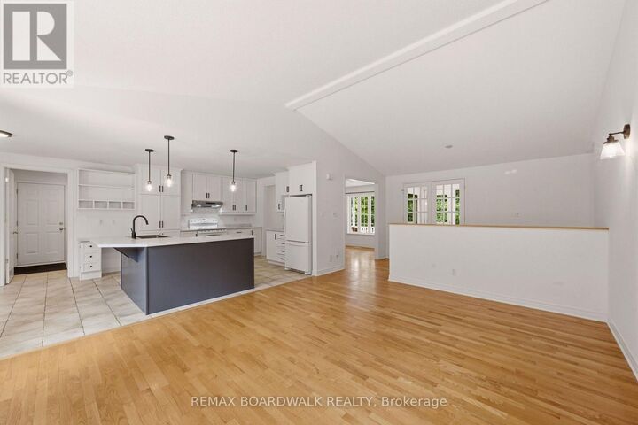 Property Photo: 289 Timberwood Drive ON K7C 3P2