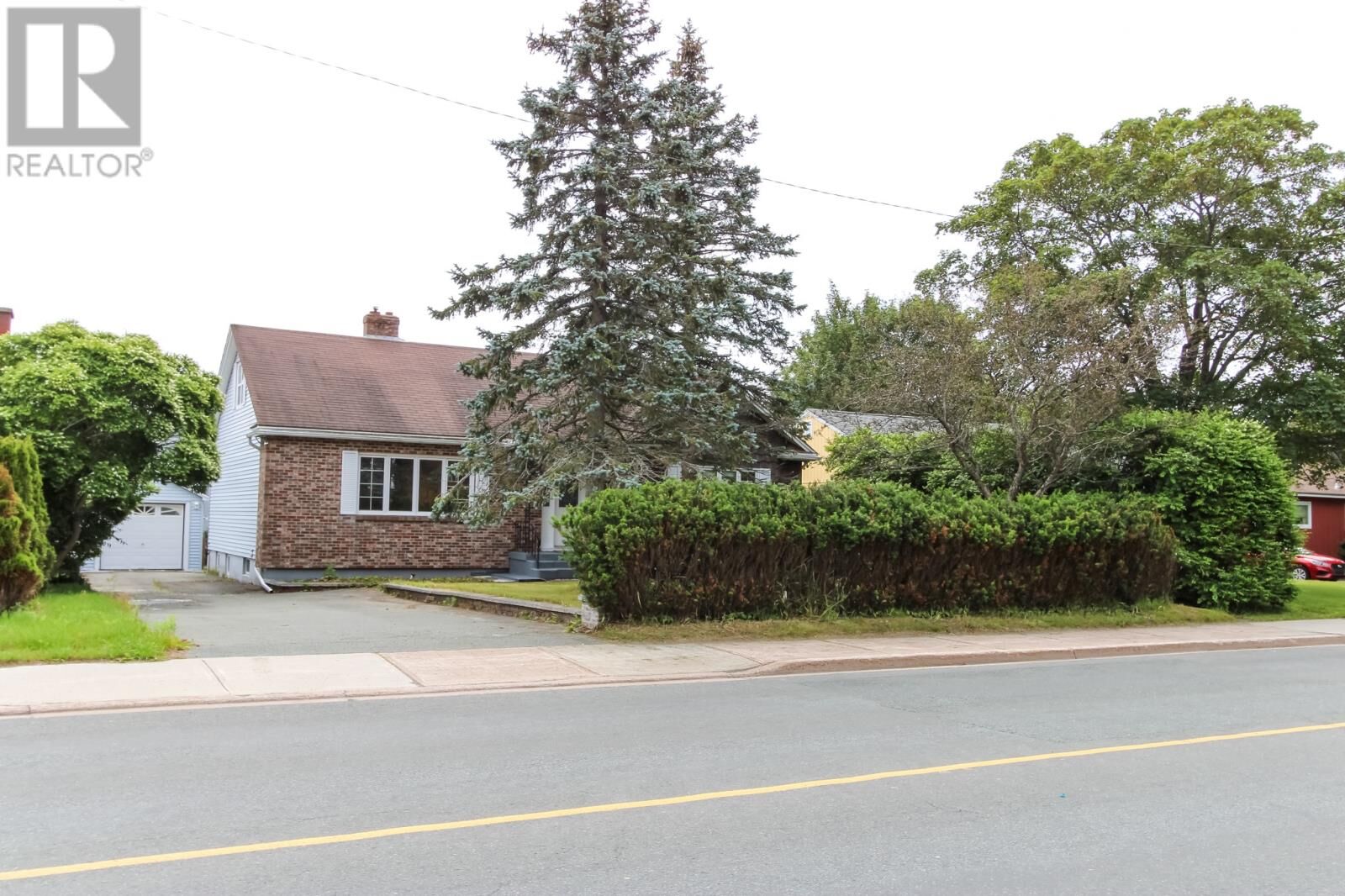 Property Photo:  137 Elizabeth Avenue  NL A1B 1S2 