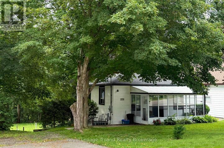175 Bell Street — photo 1