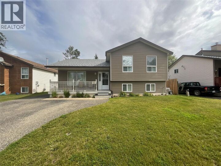 60 Valleyview Place — photo 1