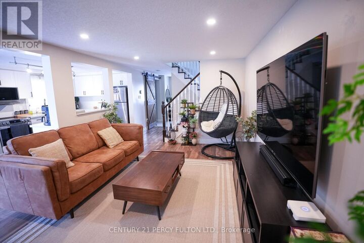 Property Photo: 333 Rosette Drive ON N2K 3W7