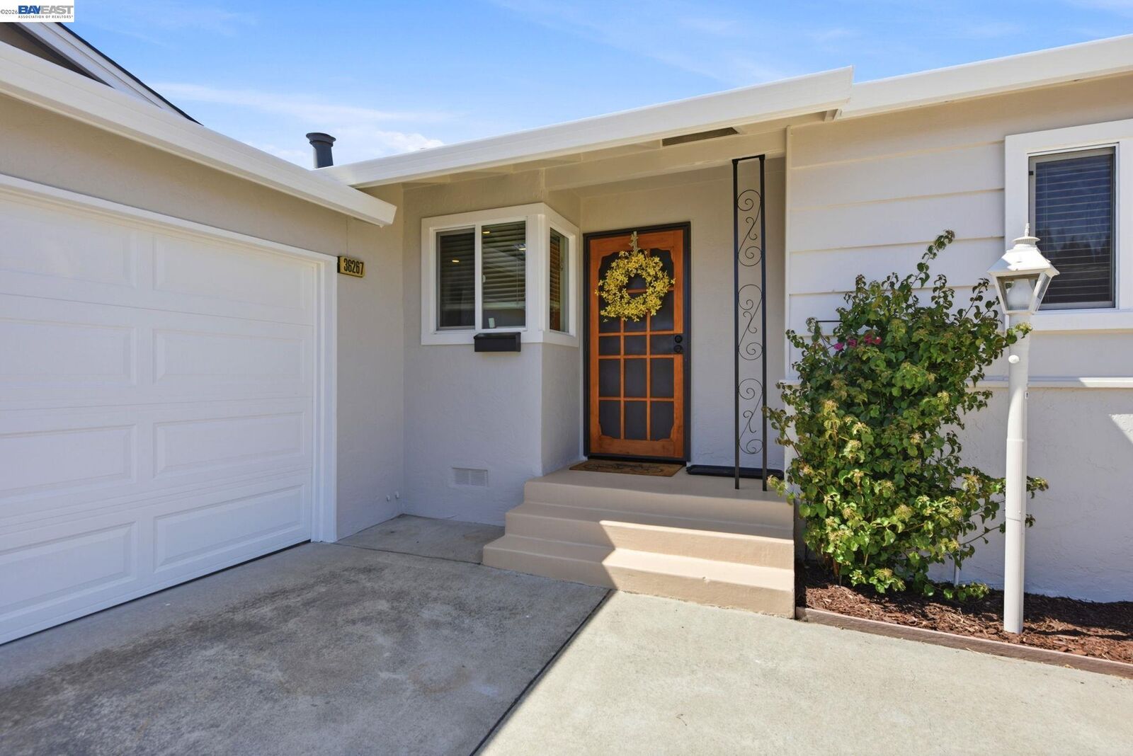 Property Photo: 36267 Toulon Pl CA 94560