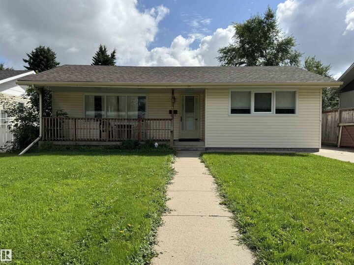 4413 51 Street — photo 1