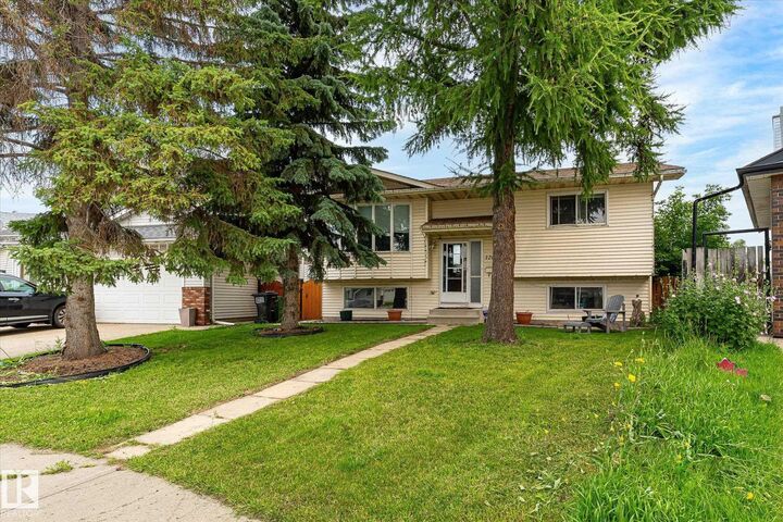 Property Photo:  12435 46 Street NW  AB T5W 5E2 