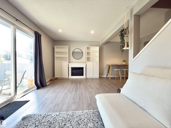 Property Photo:  18010 98 Avenue NW 13  AB T5T 3H6 