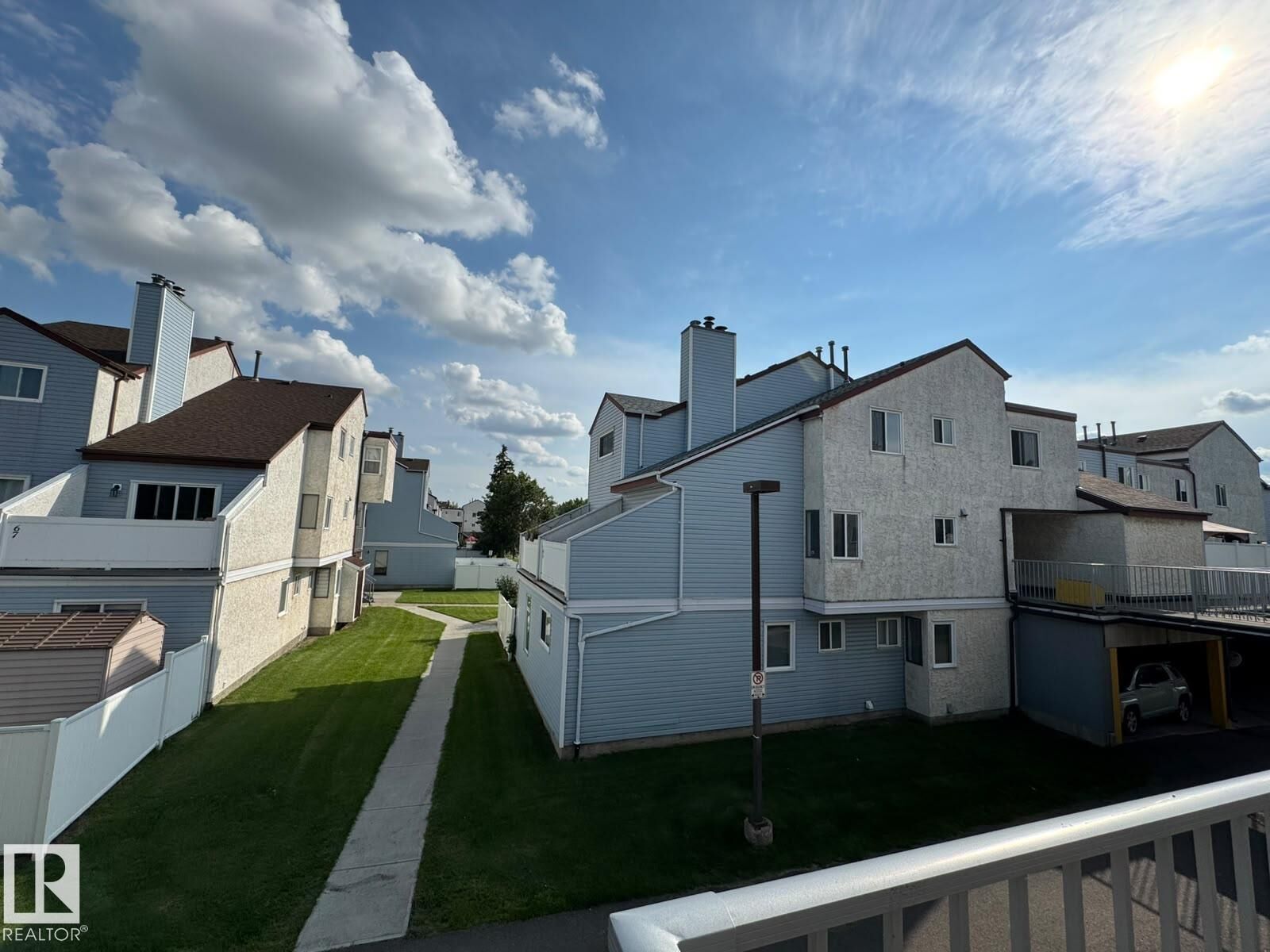 Property Photo: 41 Lancaster Terrace NW AB T5X 5S3