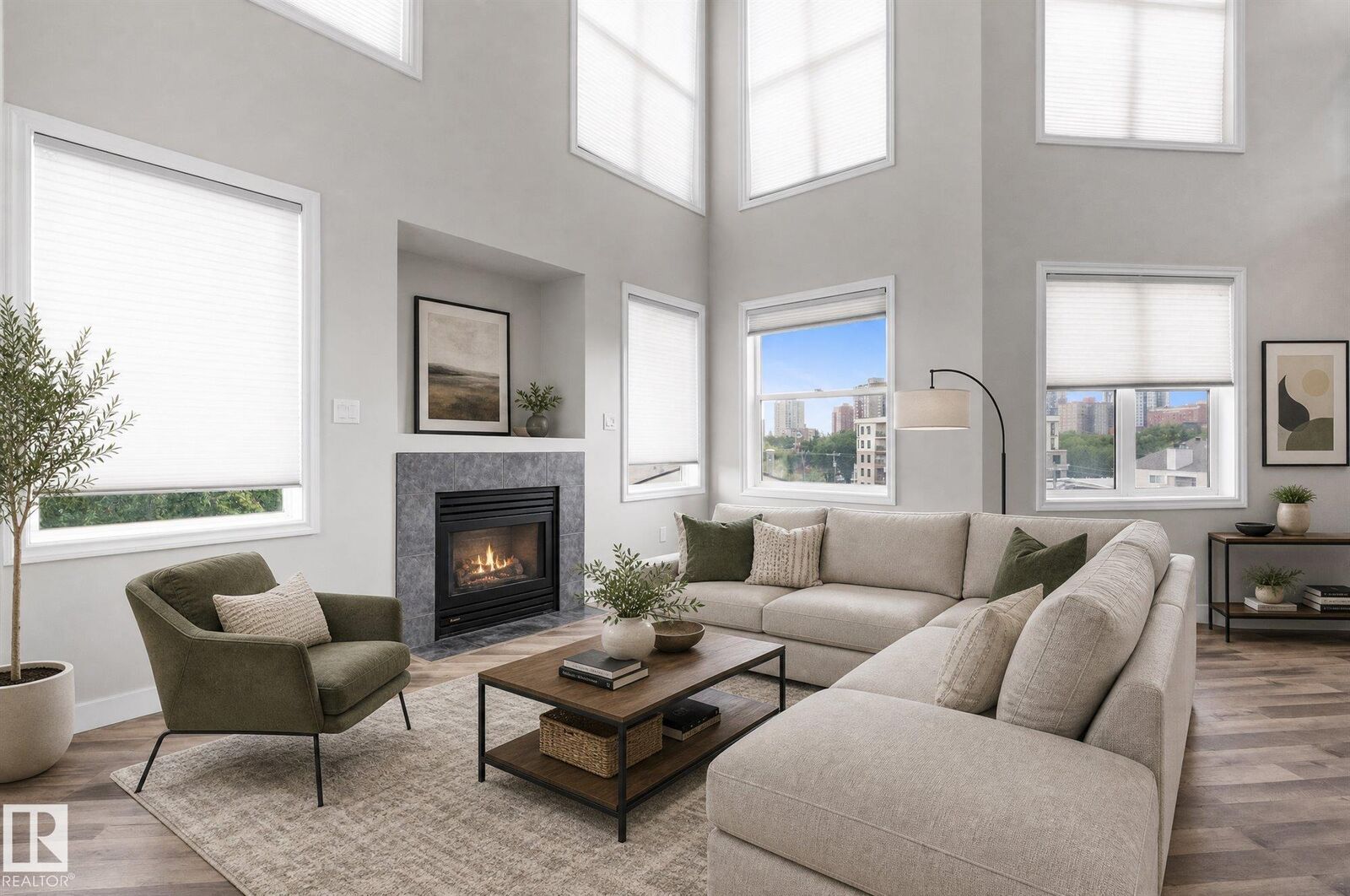Property Photo: 10346 117 Street NW 505 AB T5K 2Y7