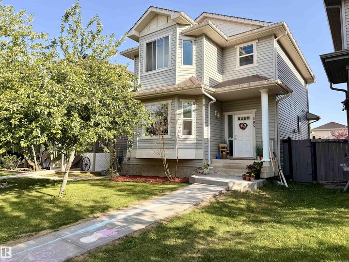 105 Keystone Crescent — photo 1