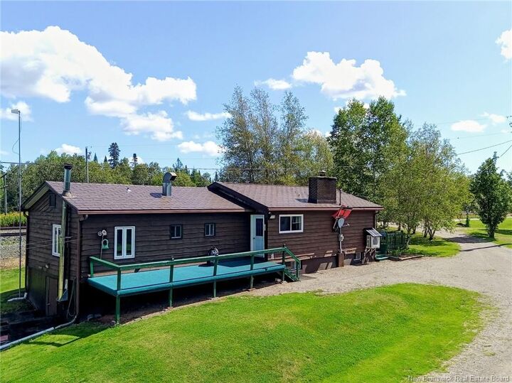 Property Photo:  725 Longley Road  NB E7G 0B4 
