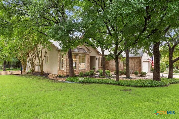 Property Photo: 101 Yaupon Lane TX 78633